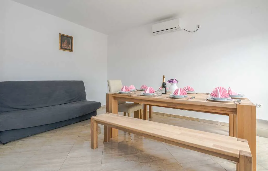Vir Holiday House for Up to 12 Guests