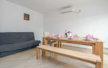 Vir Holiday House for Up to 12 Guests