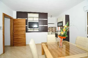 Vir Holiday House for Up to 12 Guests