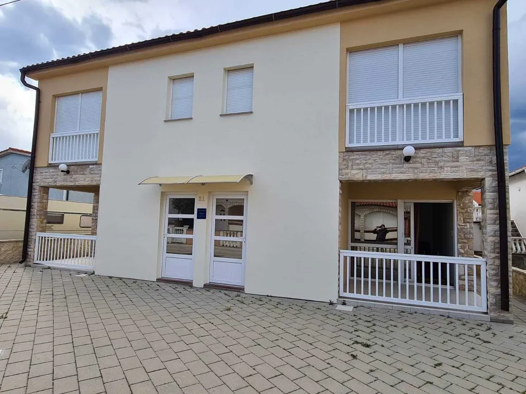 Vir Holiday House for Up to 12 Guests