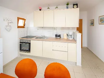 Air-Conditioned 2-Bedroom Apartment in Vodice