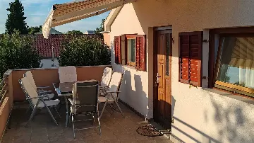 Air-Conditioned 2-Bedroom Apartment in Vodice