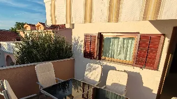 Air-Conditioned 2-Bedroom Apartment in Vodice