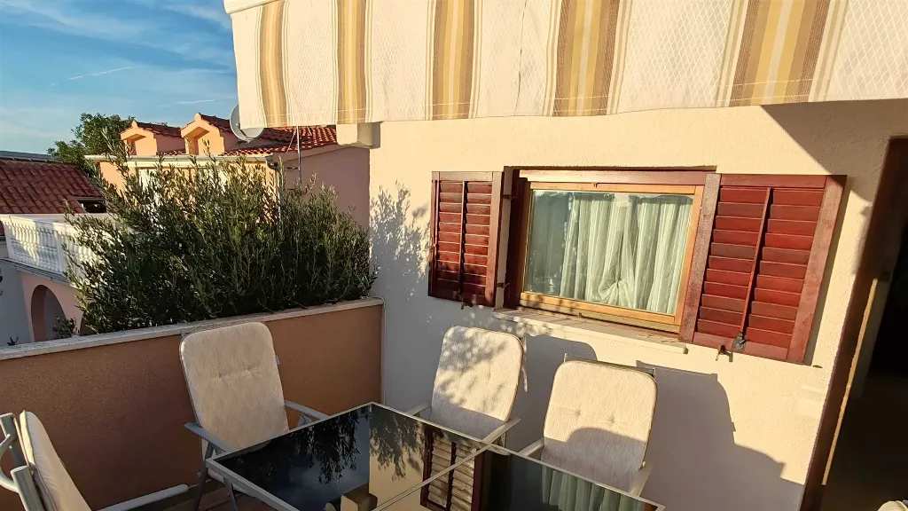 Air-Conditioned 2-Bedroom Apartment in Vodice