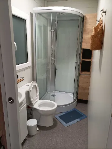 Mobile Home with Terrace and Shared Pool in Pirovac