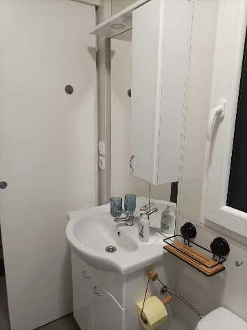 Mobile Home with Terrace and Shared Pool in Pirovac