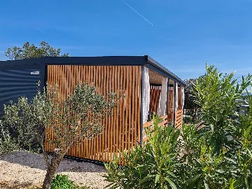 Mobile Home with Terrace and Shared Pool in Pirovac