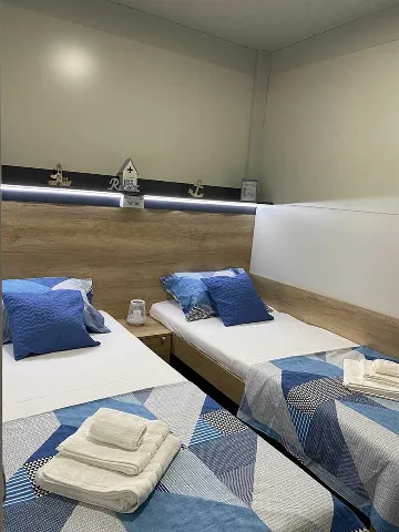 Mobile Home with Terrace and Shared Pool in Pirovac