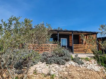 Mobile Home with Terrace and Shared Pool in Pirovac