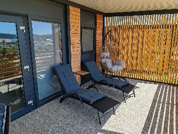 Mobile Home with Terrace and Shared Pool in Pirovac