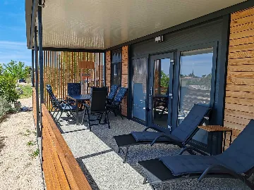 Mobile Home with Terrace and Shared Pool in Pirovac