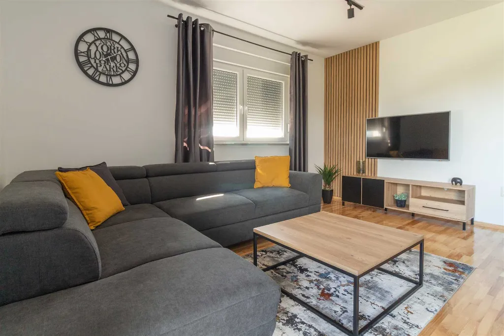 Privlaka Apartment near the Beach for 6 Guests