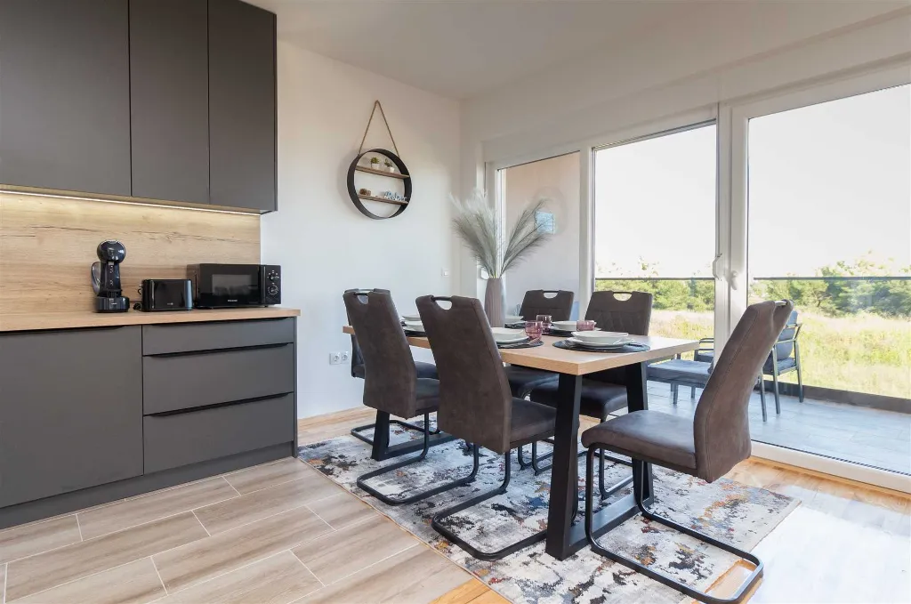 Privlaka Apartment near the Beach for 6 Guests