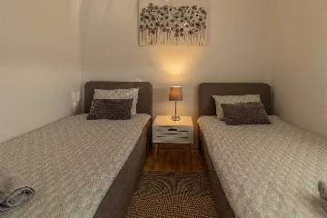 Privlaka Apartment near the Beach for 6 Guests