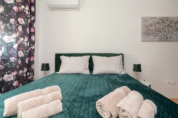 Privlaka Apartment near the Beach for 6 Guests