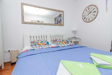 Apartment with Sea View in Nin for 4 Guests