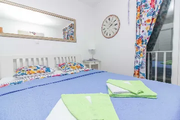 Apartment with Sea View in Nin for 4 Guests