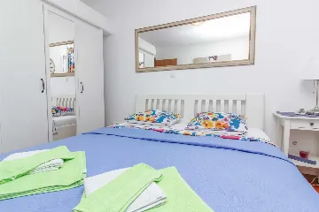 Apartment with Sea View in Nin for 4 Guests