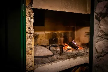 Baška Voda Holiday House with Jacuzzi for 2