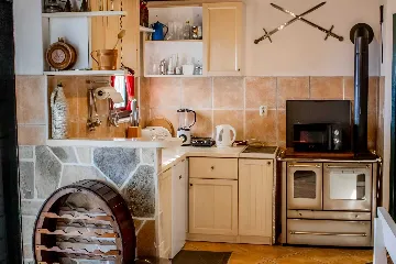 Baška Voda Holiday House with Jacuzzi for 2