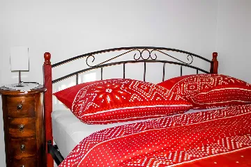 Baška Voda Holiday House with Jacuzzi for 2