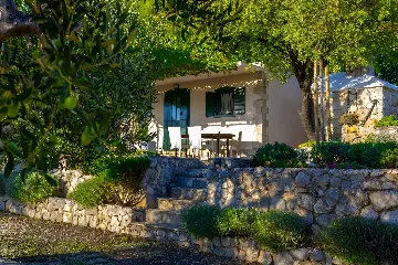 Baška Voda Holiday House with Jacuzzi for 2