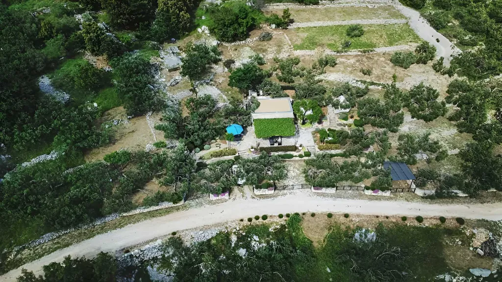 Baška Voda Holiday House with Jacuzzi for 2