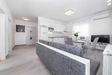 Two-Bedroom Apartment with Shared Pool in Vodice