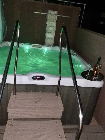 Two-Bedroom Apartment in Sabunike with Shared Hot Tub