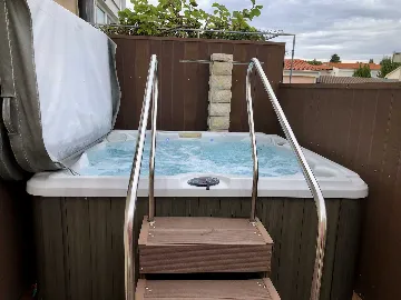 Two-Bedroom Apartment in Sabunike with Shared Hot Tub