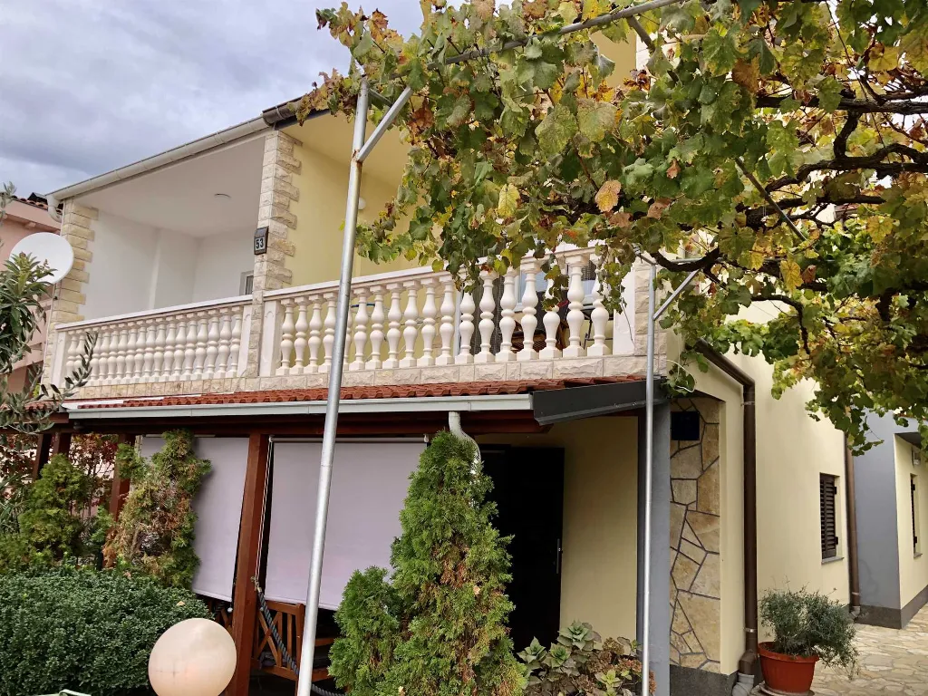 Two-Bedroom Apartment in Sabunike with Shared Hot Tub