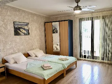 Sabunike Apartment with Shared Hot Tub (up to 5)