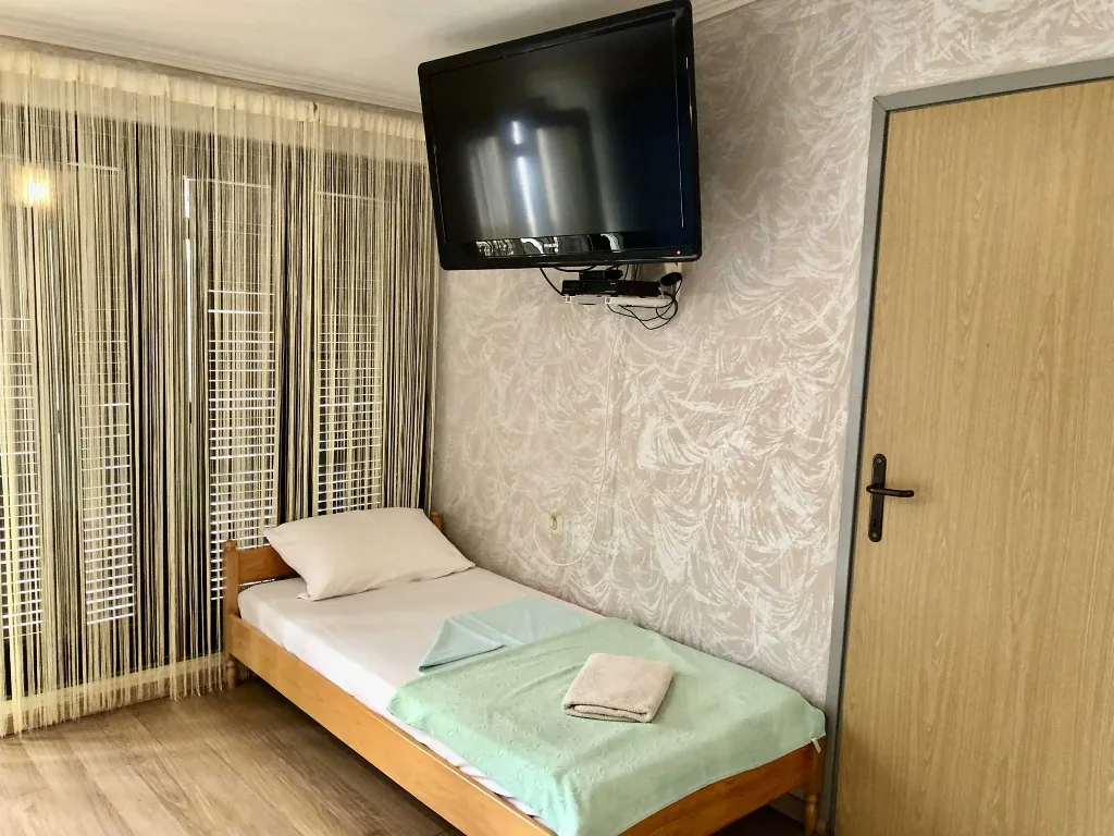 Sabunike Apartment with Shared Hot Tub (up to 5)
