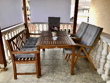 Sabunike Apartment with Shared Hot Tub (up to 5)