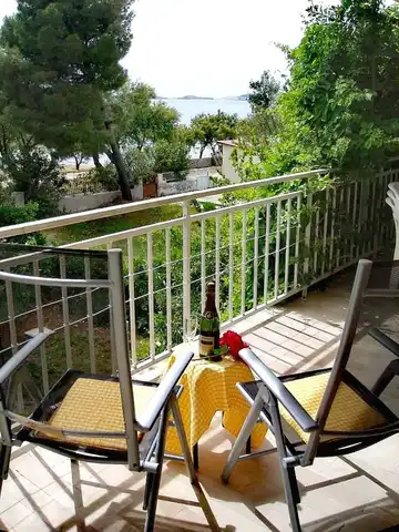 Srima Vodice Apartment for 4 near the Beach