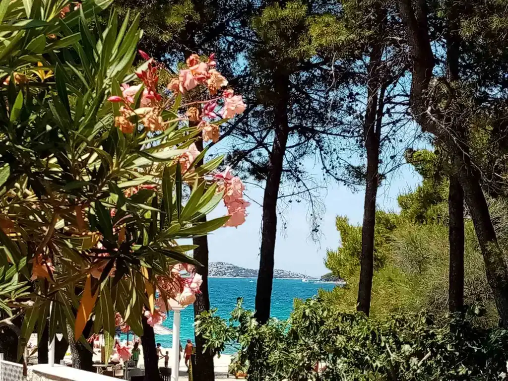 Srima Vodice Apartment for 4 near the Beach