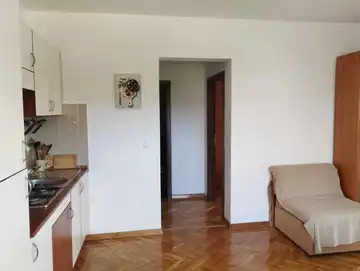 Srima Vodice Apartment for 4 near the Beach