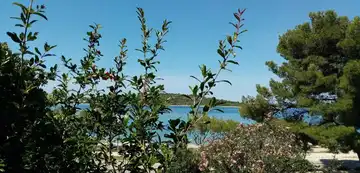 Srima Vodice Apartment for 4 near the Beach