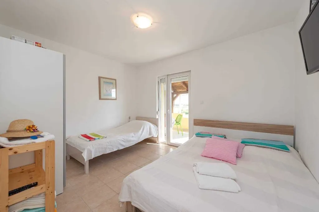 1-Bedroom Apartment in Privlaka for 3 Guests