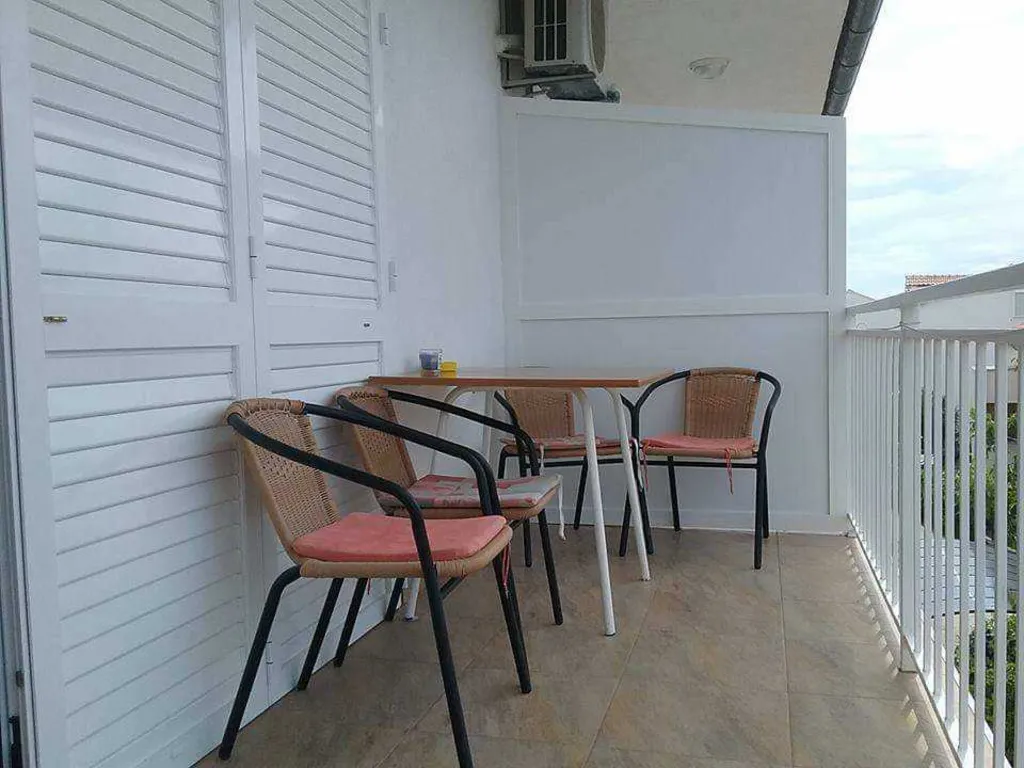 Apartment with Beach View in Vodice (Srima)