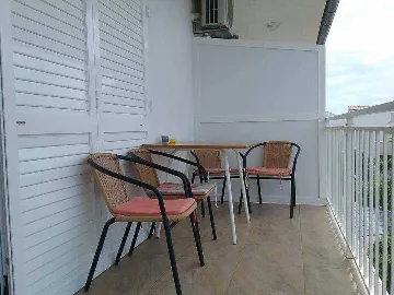 Apartment with Beach View in Vodice (Srima)