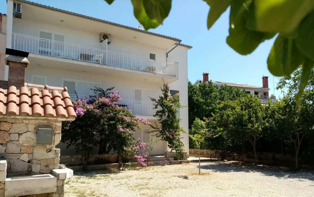 Studio Apartment with Balcony Sea View in Vodice