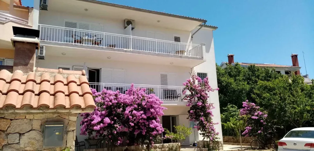 Studio Apartment with Balcony Sea View in Vodice