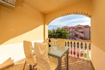 1-Bedroom Apartment for 4 Guests in Novalja