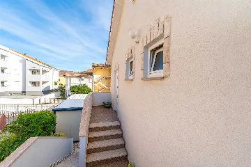 Novalja 2-Bedroom Apartment with Parking