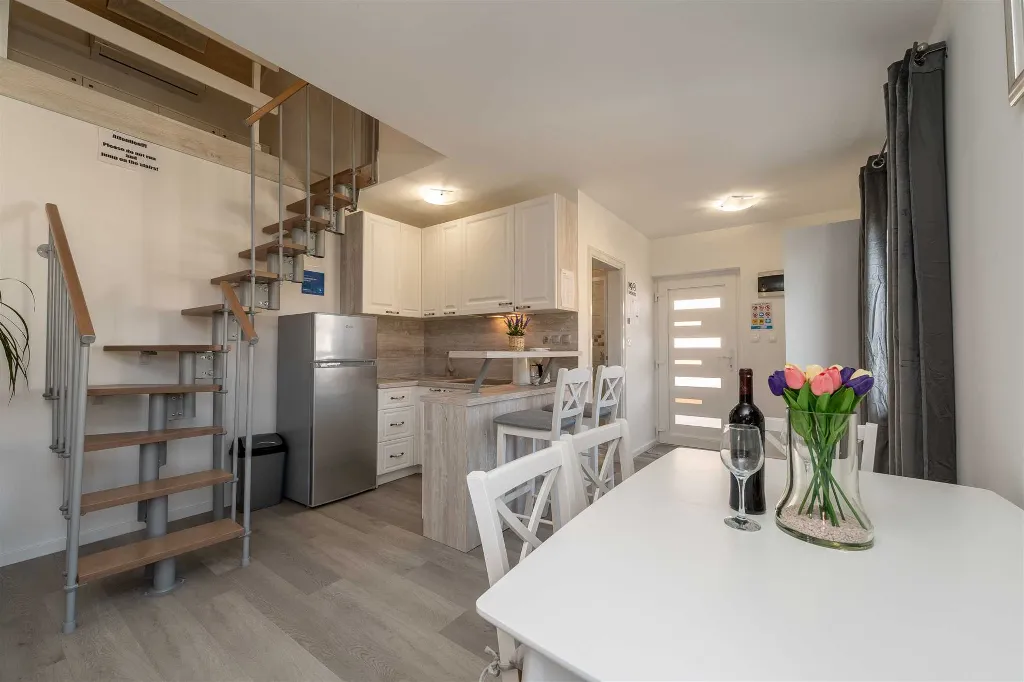 Novalja 2-Bedroom Apartment with Parking