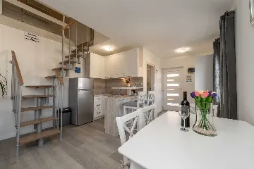 Novalja 2-Bedroom Apartment with Parking