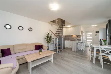 Novalja 2-Bedroom Apartment with Parking