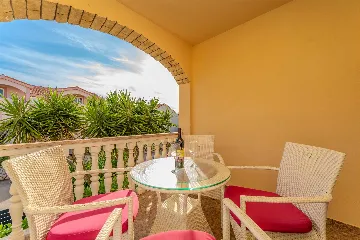 Novalja 2-Bedroom Apartment with Parking