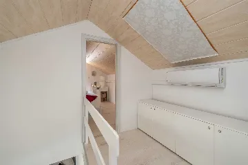 Novalja 2-Bedroom Apartment with Parking